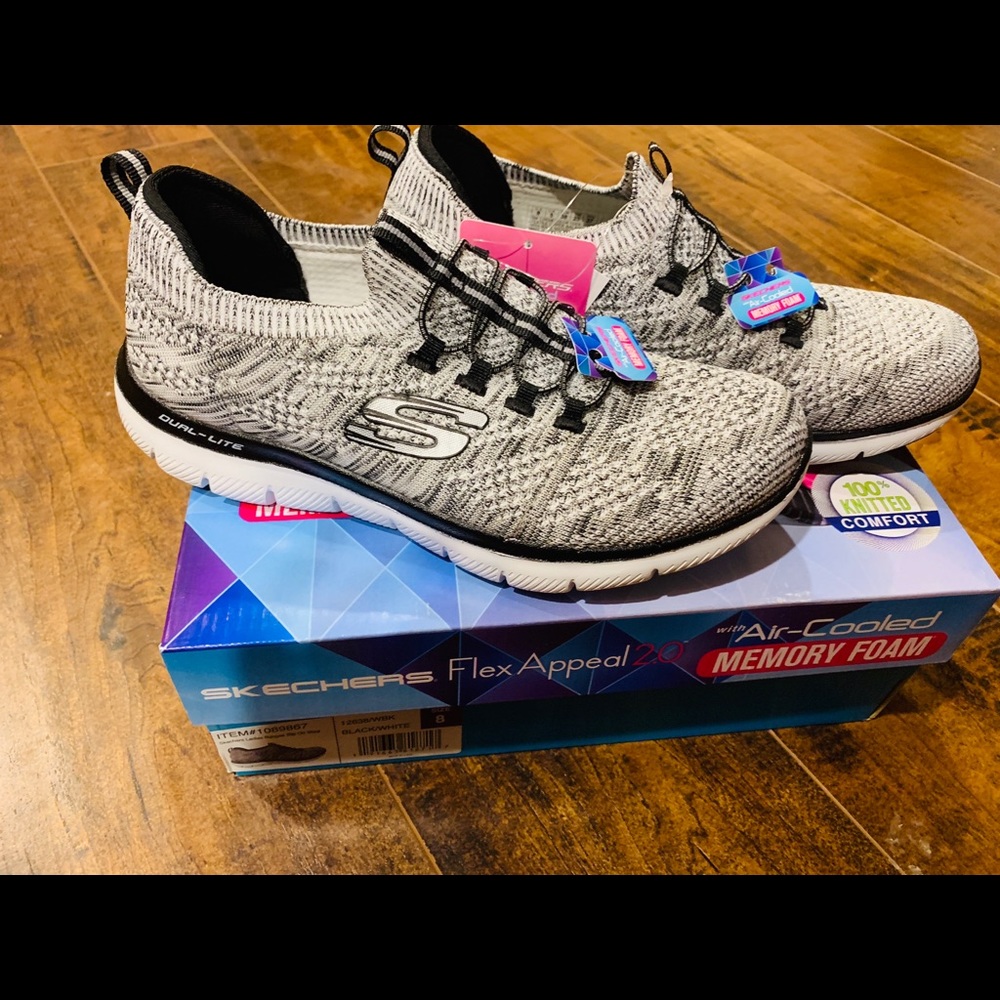 Sketchers flex knit
